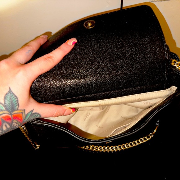 Guess crossbody bag - Picture 4 of 5